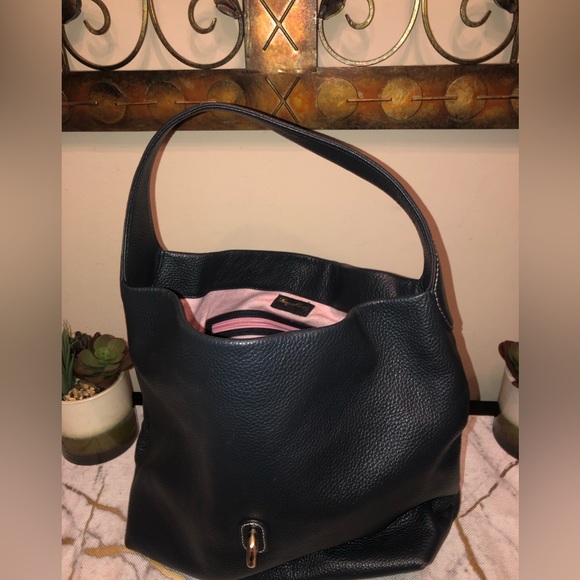 Dooney & Bourke navy blue handbag with coin wallet and dust cover; very cute - Picture 12 of 13